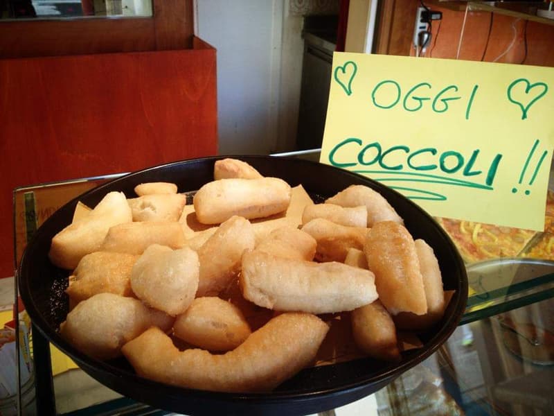 Coccoli e fritti della casa